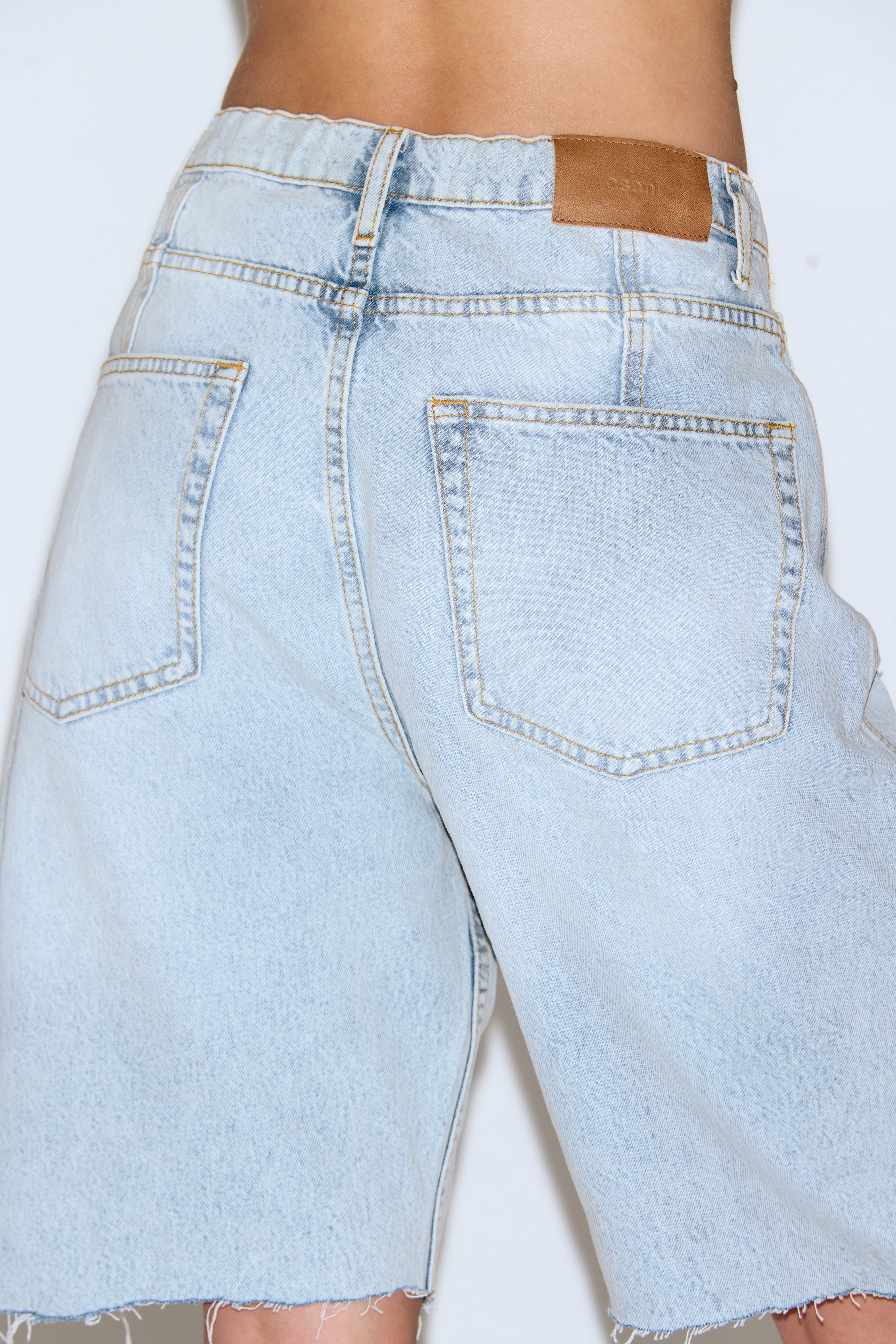 HAILEY JORTS ICE – Eseni
